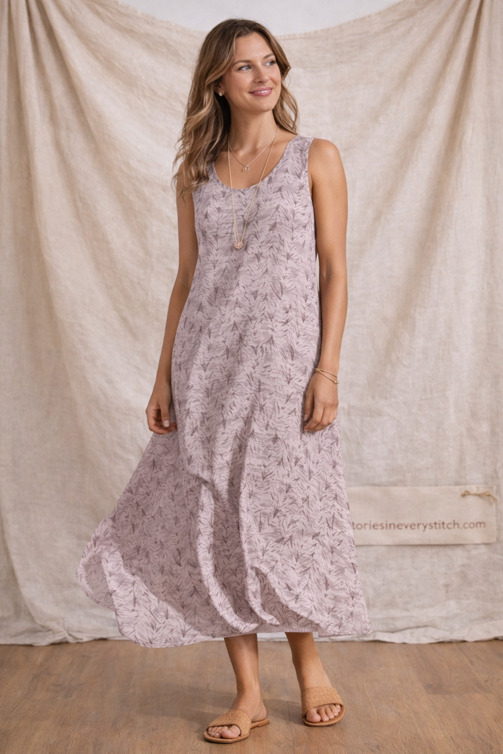 Sleeveless Leaf Print Flowy Midi Dress