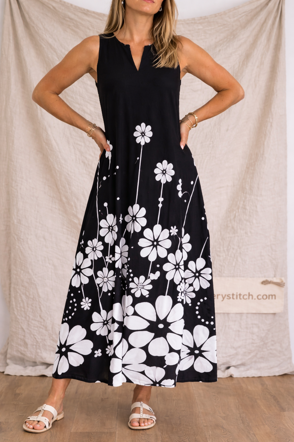 Sleeveless Floral Print A-Line Maxi Dress
