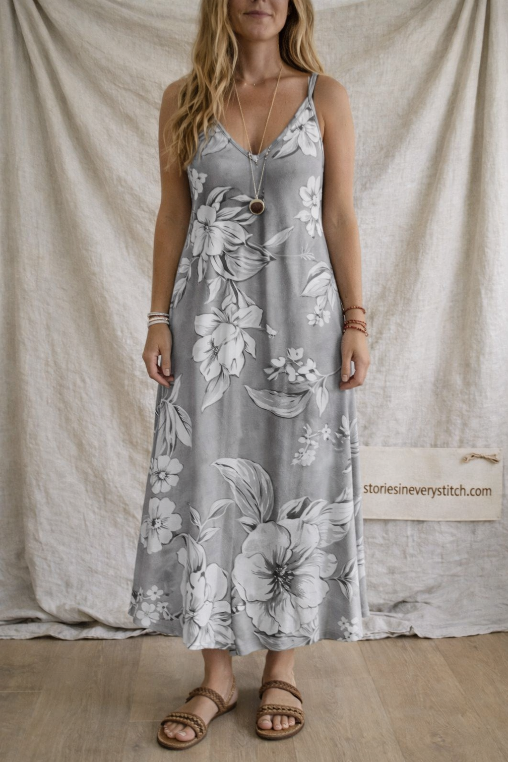 Tropical Breeze V-Neck Maxi Dress