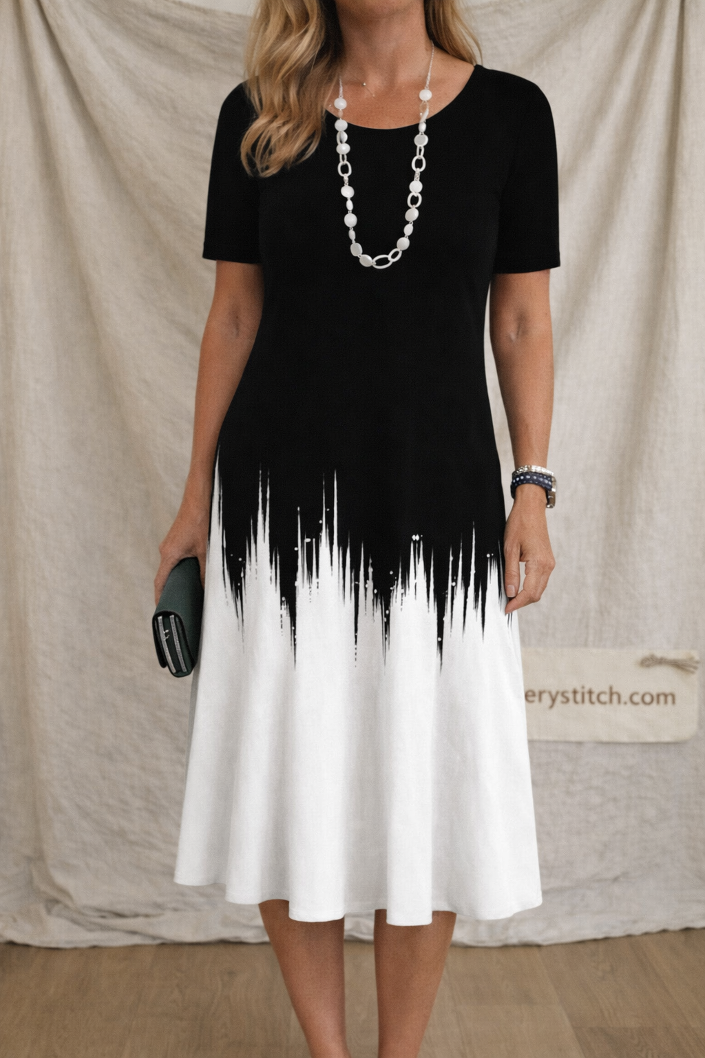 Gradient Contrast A-Line Midi Dress