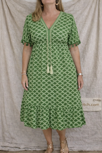 Boho Tassel Tie V-Neck Printed Dress