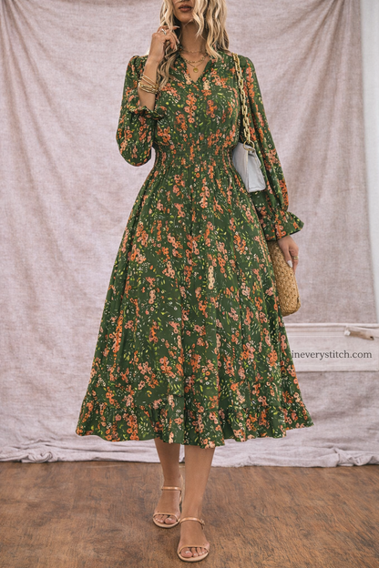 Vintage Floral Long Sleeve Maxi Dress – Boho Elegant Flowing Silhouette