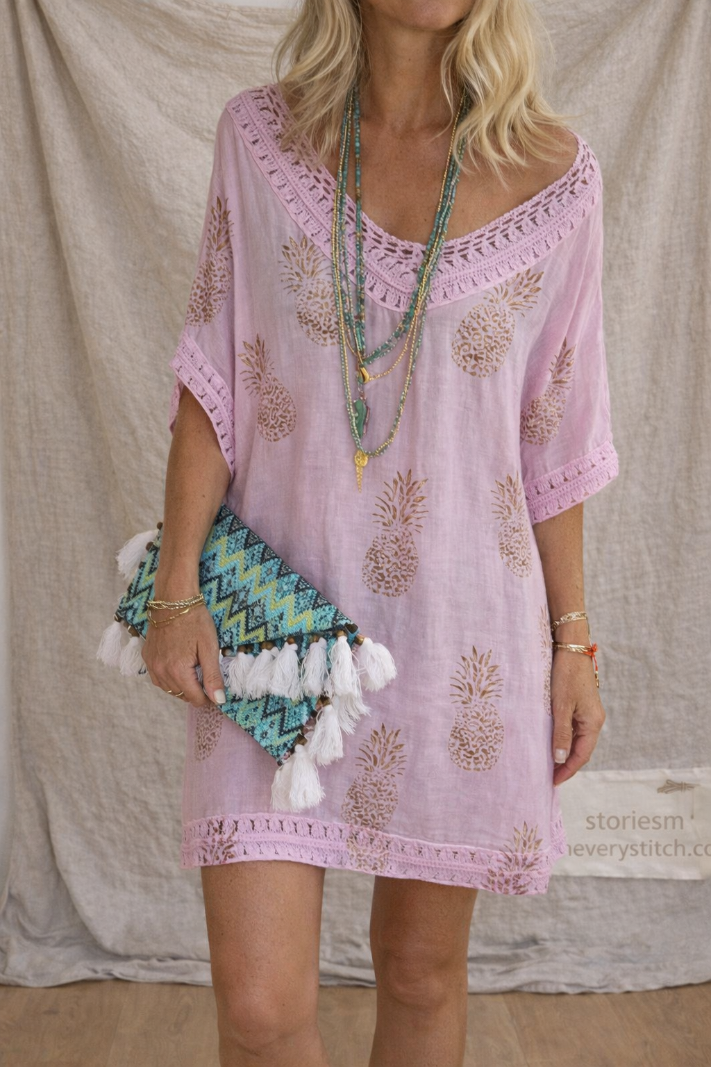 Boho Embroidered Mini Dress with V-Neck and Short Sleeves – Relaxed Flowy Fit
