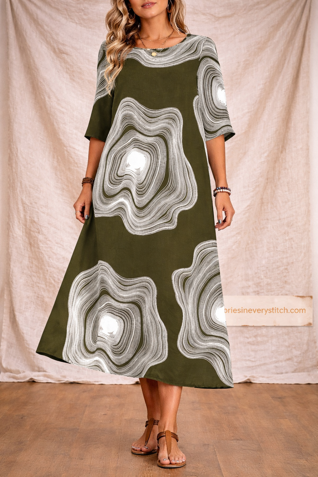 Abstract Print Maxi Dress with Short Sleeves – Relaxed Flowy Fit